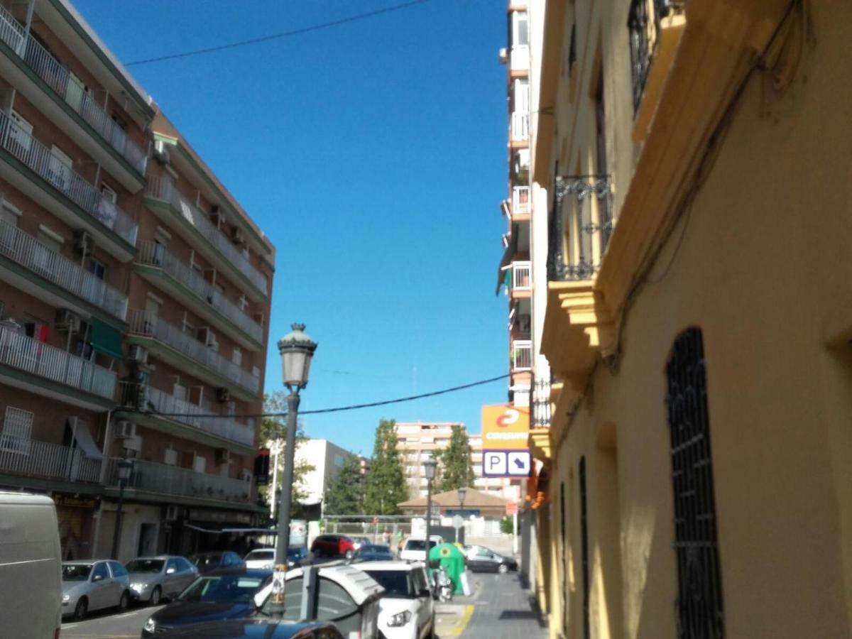 Apartamento Sofia บาเลนเซีย ภายนอก รูปภาพ
