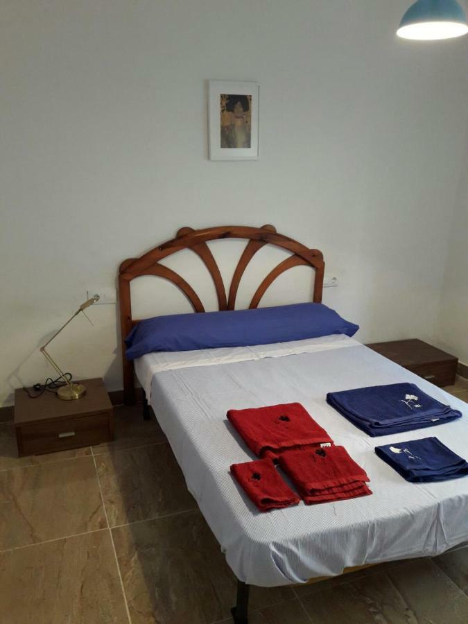 Apartamento Sofia บาเลนเซีย ภายนอก รูปภาพ